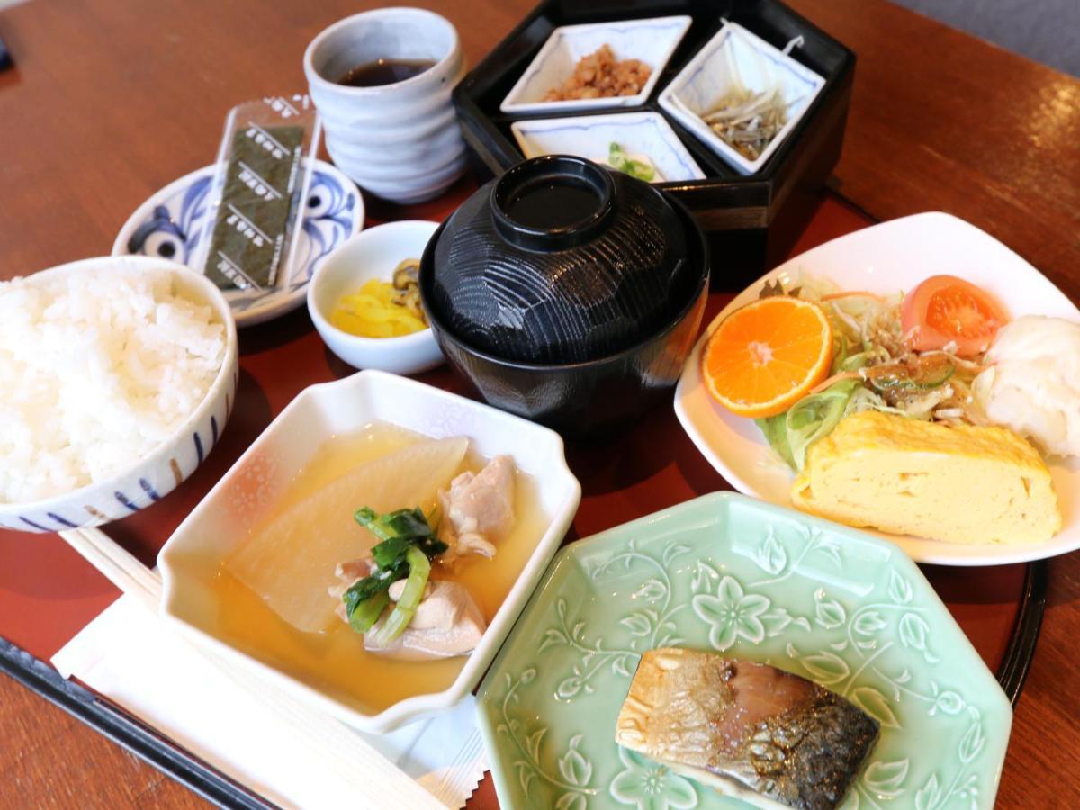 โรงแรมซันไรส์ อินน์ Kaizuka ภายนอก รูปภาพ